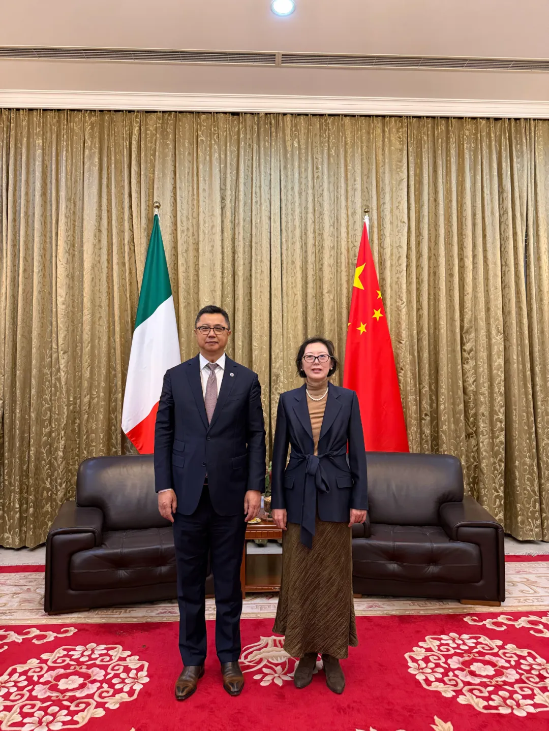 1765439665923469129.jpg 6401211-13.jpg