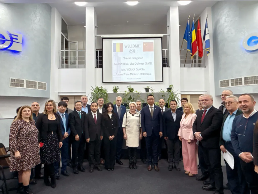 1765440344937979552.jpg 6401211-16.jpg