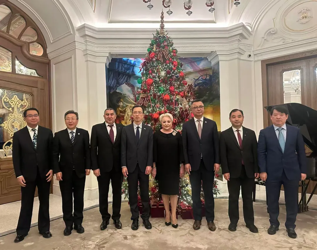 共叙传统友谊 共拓合作新局——中罗工商晚宴在罗成功举办 